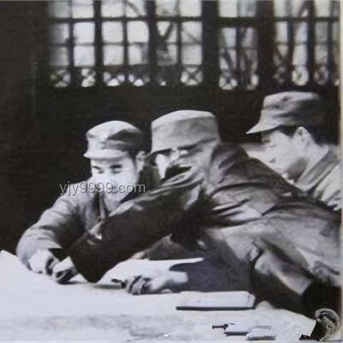 前民航机长揭秘：飞机拉起就坠毁，罕见背后的深思🛫💭